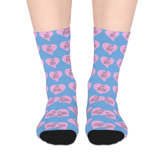 The Love Hearts Mid-Length Socks (Light blue)