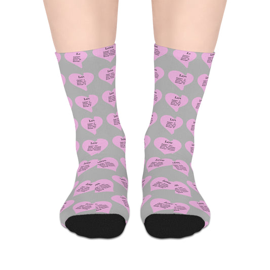 The Love Hearts Mid-Length Socks (Light grey)