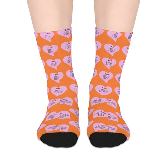 The Love Hearts Mid-Length Socks (Crusta)