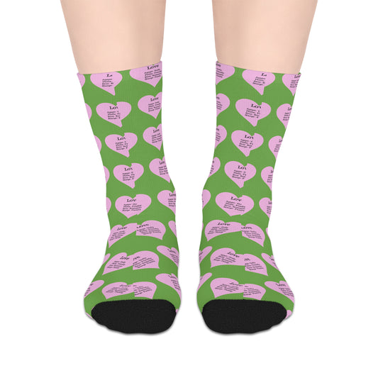 The Love Hearts Mid-Length Socks (Green)